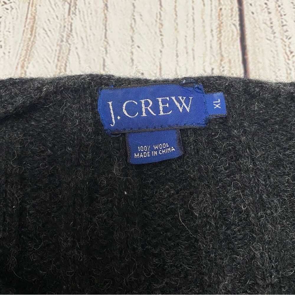 J. Crew Men's Wool Charcoal V-Neck Sweater - Picture 2 of 7